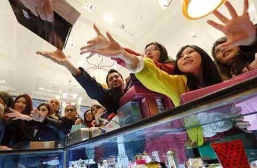 乳头粉嫩小穴高潮喷水视频中国人依然爱赴日旅游 消费已由爆买转向网购